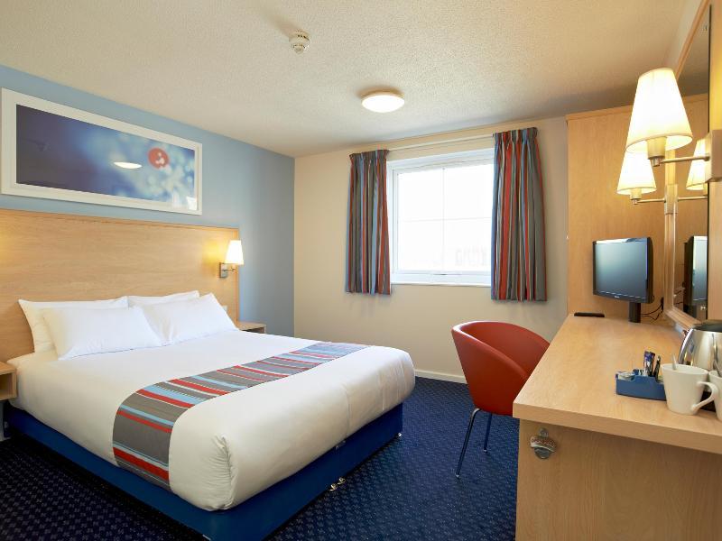 Travelodge Мидълуич Екстериор снимка
