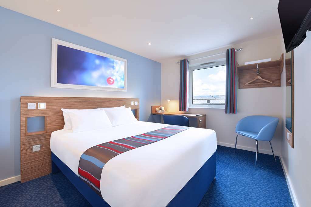 Travelodge Мидълуич Стая снимка